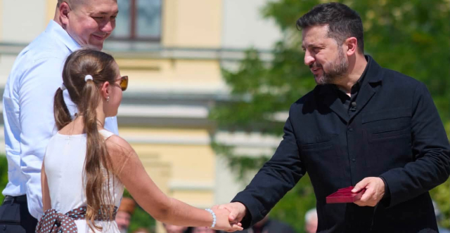 Донор Охматдиту отримав почесне звання «Заслужений донор України» від Президента України